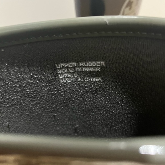 Tory Burch rain boots - Picture 2 of 6